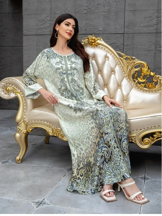 Robe Caftan Chic à Broderies Orientales - Écru & Marron