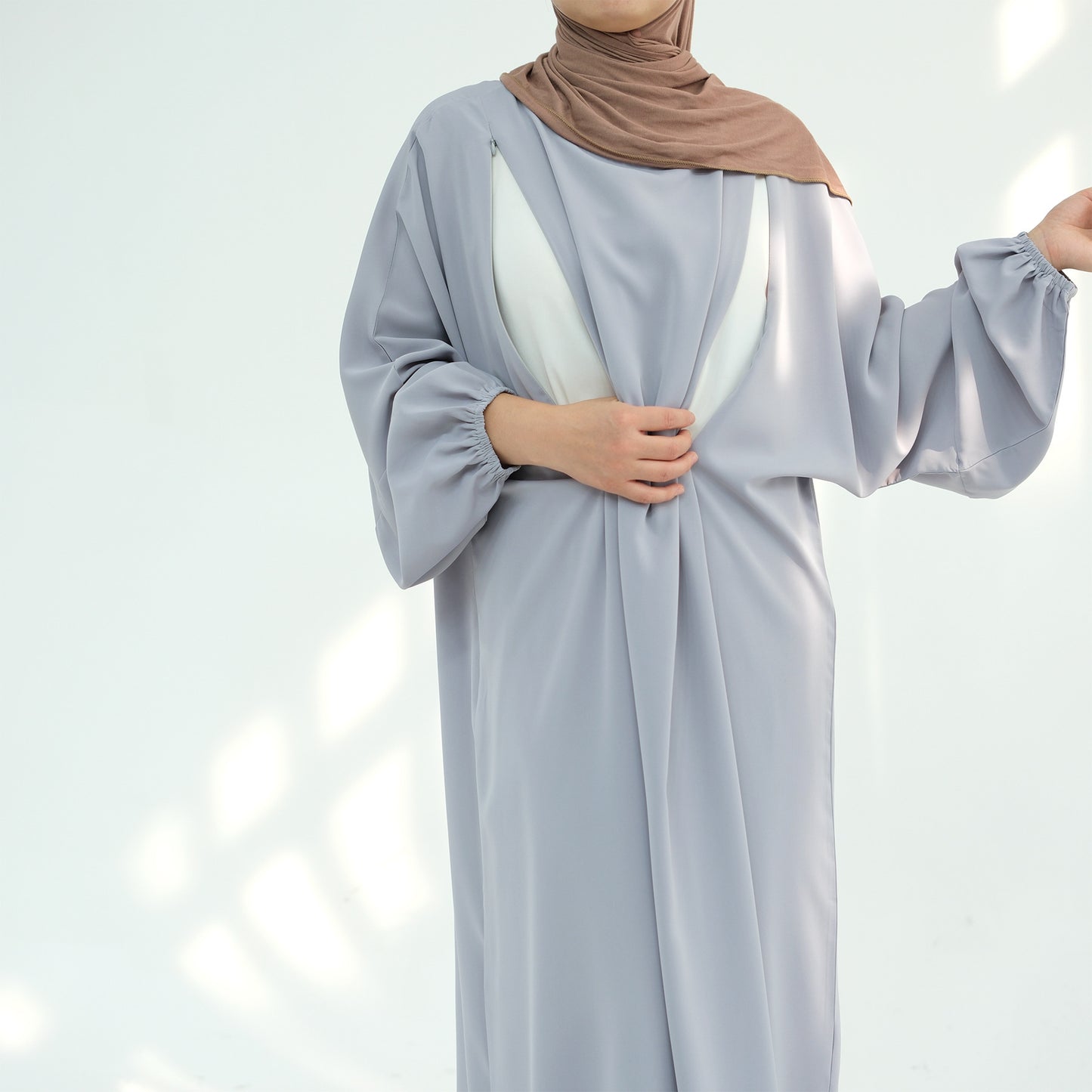 Abaya Dubaï Chic – Combinaison fluide avec hijab assorti | Élégance pudique & moderne
