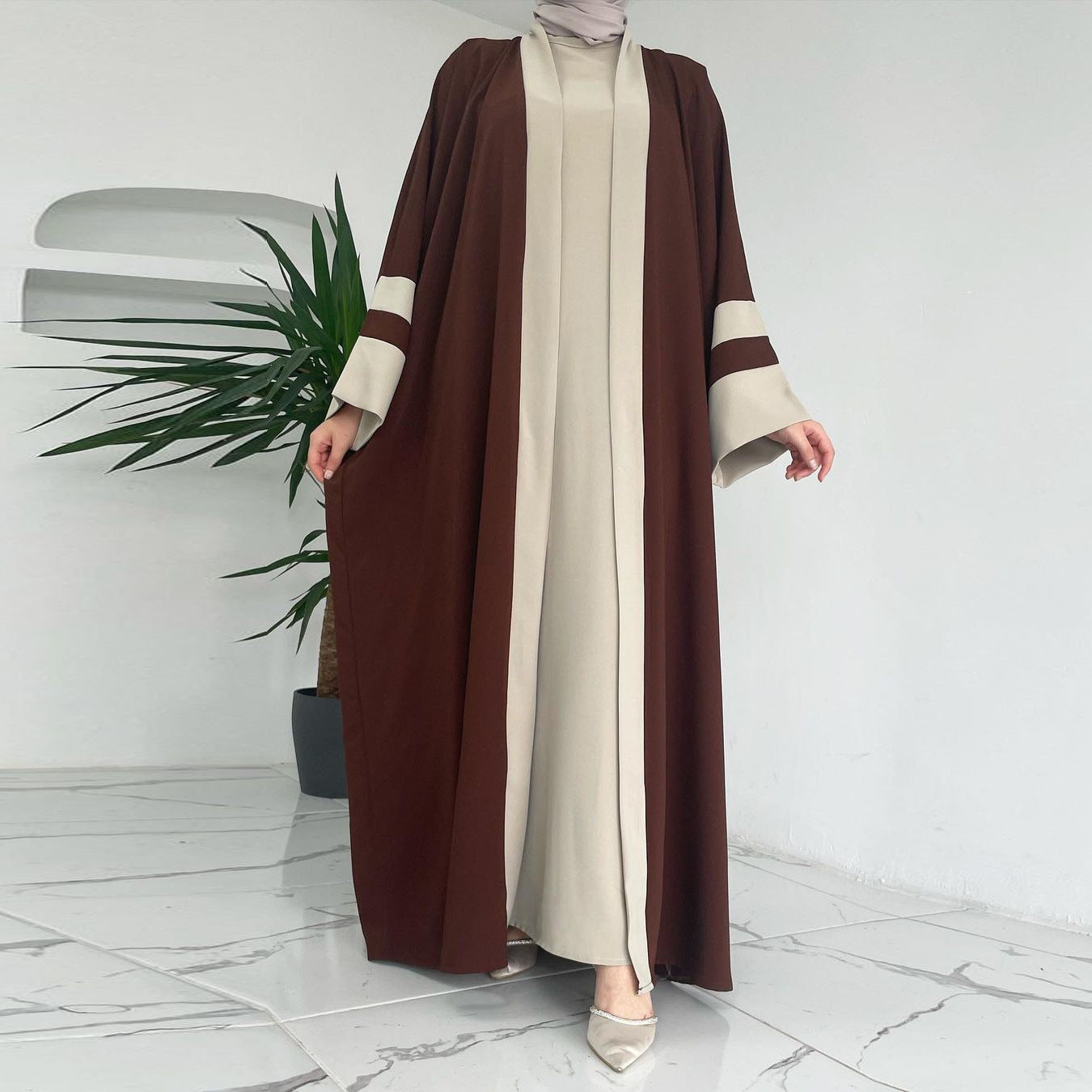 ABAYA CAPE BICOLORE – STYLE MODERNE ET MODÈSTE