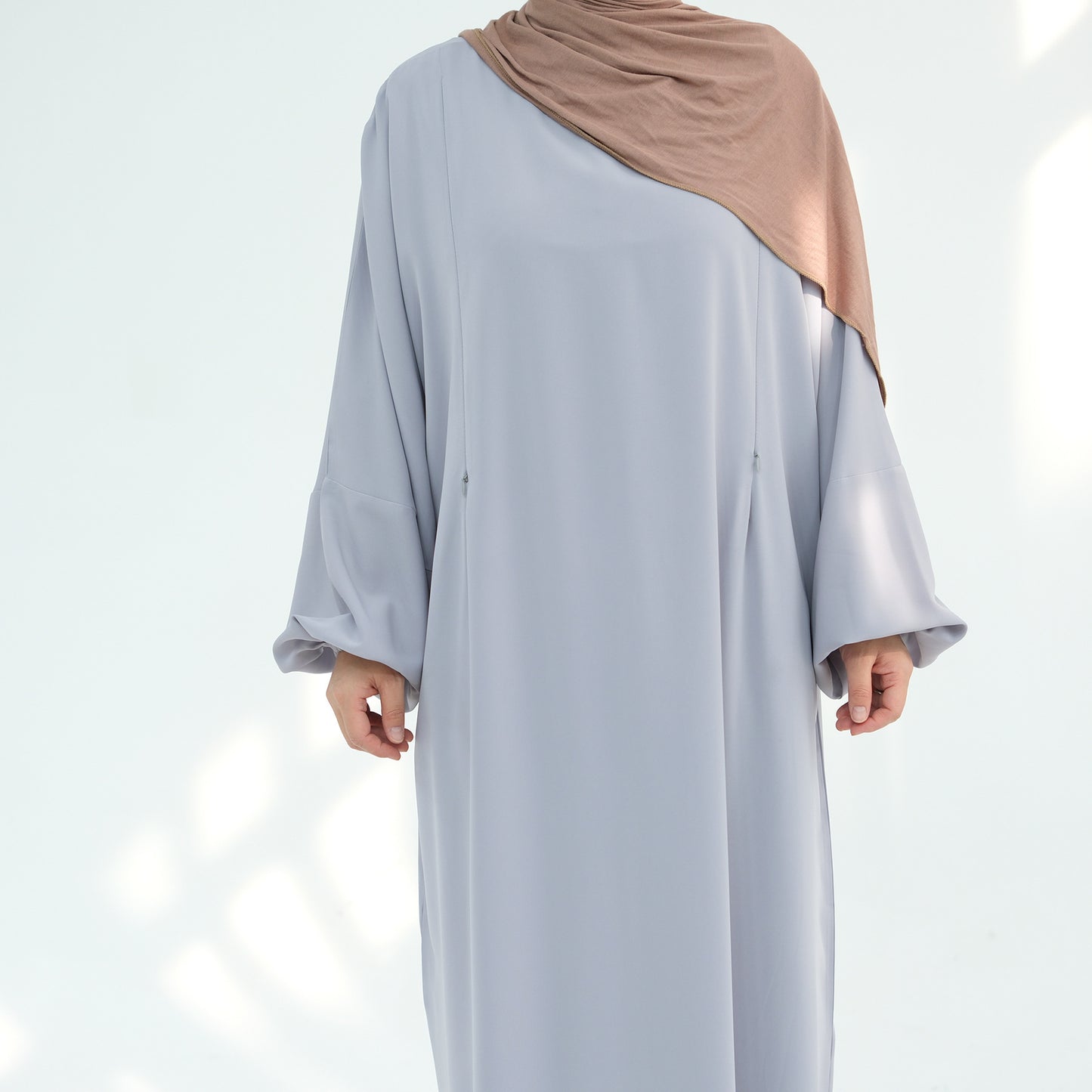 Abaya Dubaï Chic – Combinaison fluide avec hijab assorti | Élégance pudique & moderne