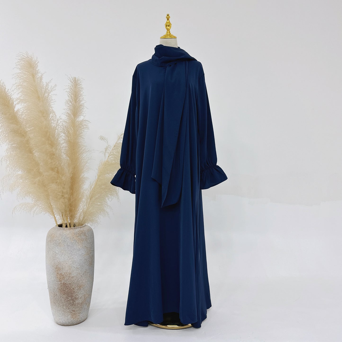 Abaya brodée florale – Élégance raffinée pour femme pudique