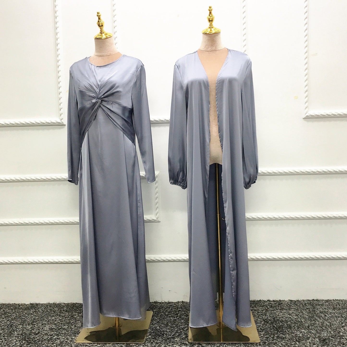 ROBE LONGUE SATINÉE HIJAB STYLE – DÉTAIL TORSADÉ ÉLÉGANT