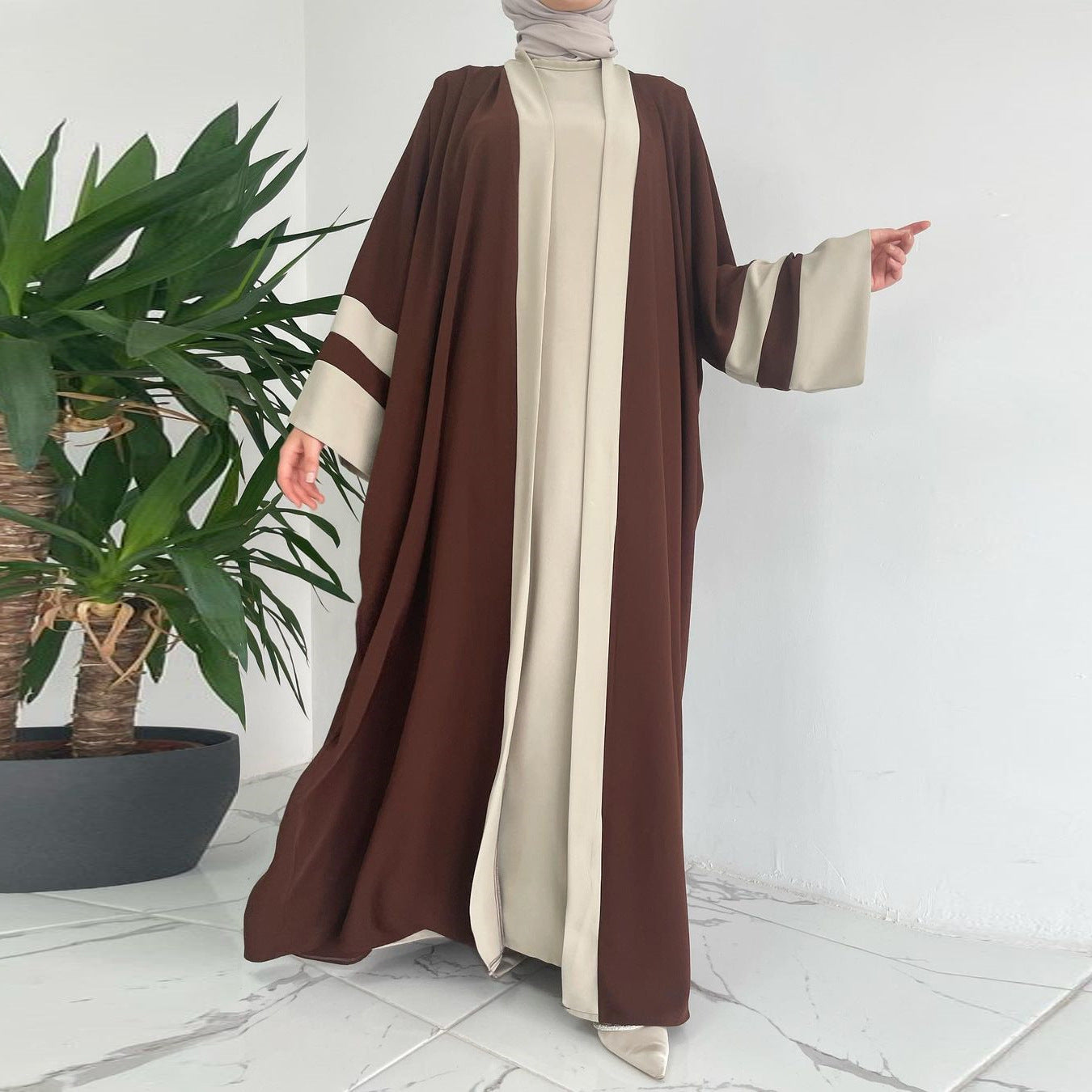 ABAYA CAPE BICOLORE – STYLE MODERNE ET MODÈSTE