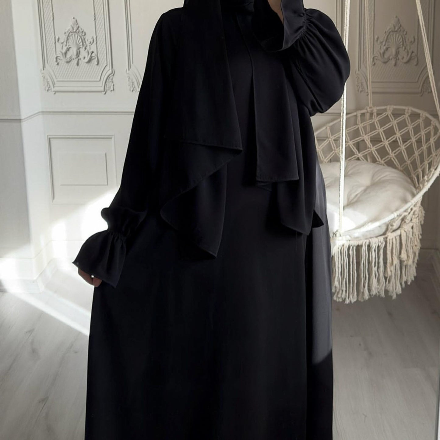 Abaya brodée florale – Élégance raffinée pour femme pudique
