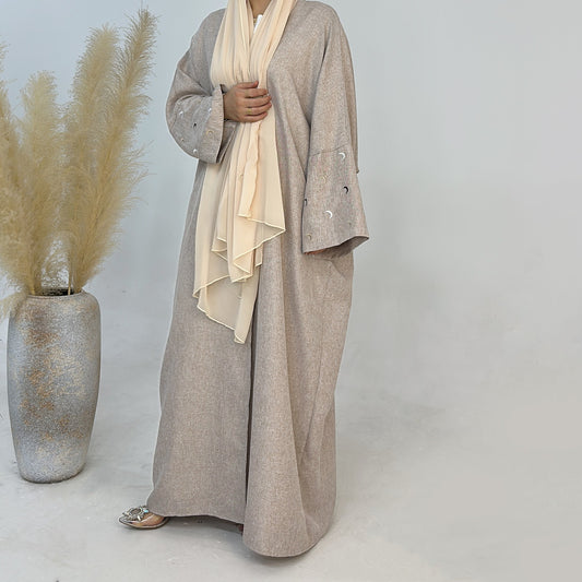 Abaya “Luna Minimal” – Élégance épurée & Détail céleste Elegant Cardigan Robe